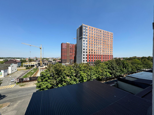 Продам двухкомнатную (2-комн.) квартиру, Байсултанова ул, 35, Нальчик г
