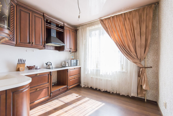 Продам двухкомнатную (2-комн.) квартиру, Суздальский пер, 17, Ростов-на-Дону г
