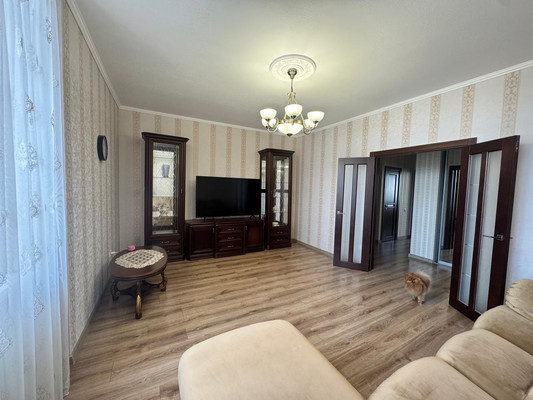 Продам трехкомнатную (3-комн.) квартиру, Ульяновская ул, 50, Ростов-на-Дону г