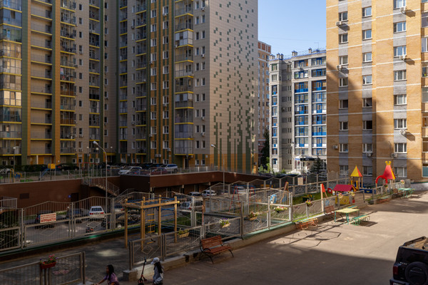 Продам трехкомнатную (3-комн.) квартиру, Адоратского ул, 1, Казань г