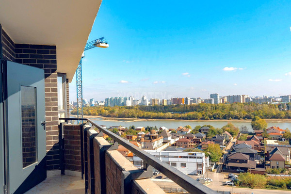 Продам двухкомнатную (2-комн.) квартиру, Васильева К.А. ул, 2к1, Майкоп г
