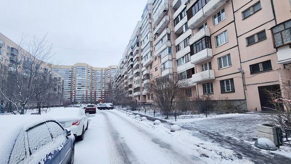 Продам двухкомнатную (2-комн.) квартиру, Октябрьская наб, 124к5, Санкт-Петербург г