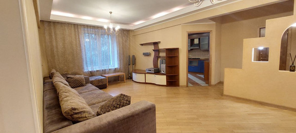 Продам трехкомнатную (3-комн.) квартиру, Бочкова ул, 8, Москва г