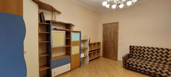 Продам трехкомнатную (3-комн.) квартиру, Бочкова ул, 8, Москва г