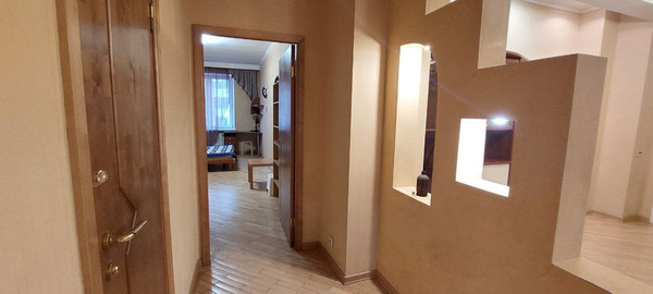Продам трехкомнатную (3-комн.) квартиру, Бочкова ул, 8, Москва г