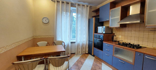 Продам трехкомнатную (3-комн.) квартиру, Бочкова ул, 8, Москва г