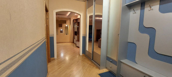 Продам трехкомнатную (3-комн.) квартиру, Бочкова ул, 8, Москва г