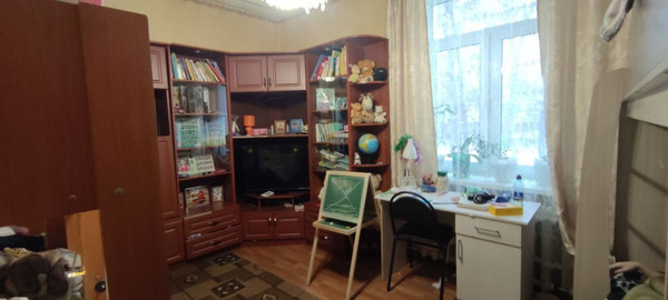 Продам трехкомнатную (3-комн.) квартиру, Октябрьской революции ул, 291, Коломна г