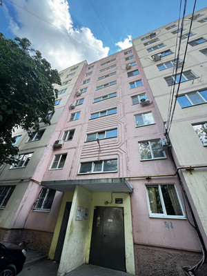Продам трехкомнатную (3-комн.) квартиру, Туполева ул, 5, Ростов-на-Дону г