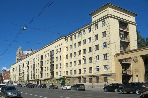 Продам трехкомнатную (3-комн.) квартиру, Энгельса пр-кт, 55, Санкт-Петербург г