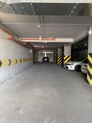 Продам трехкомнатную (3-комн.) квартиру, Тлостанова ул, 16к1, Нальчик г