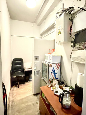 Сдам коммерческое помещение 91 м2, Мира пр-кт, 49-51, Калининград г