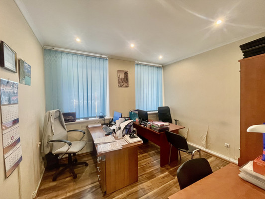 Сдам коммерческое помещение 91 м2, Мира пр-кт, 49-51, Калининград г