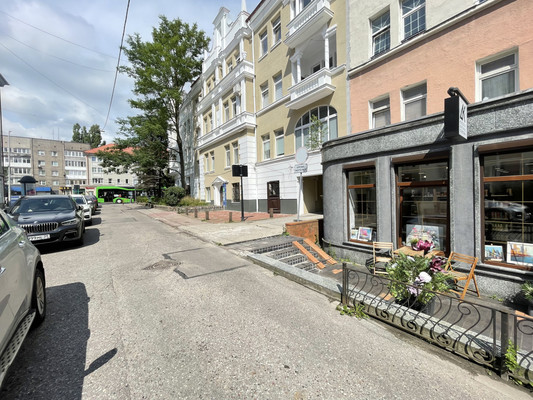Сдам коммерческое помещение 91 м2, Мира пр-кт, 49-51, Калининград г