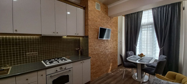 Продам двухкомнатную (2-комн.) квартиру, Тлостанова ул, 28, Нальчик г