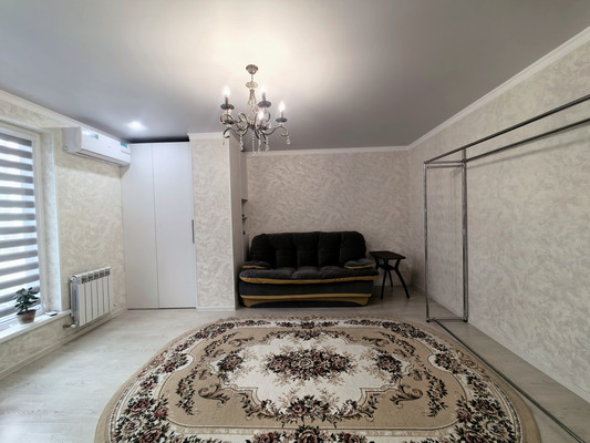 Продам двухкомнатную (2-комн.) квартиру, Тлостанова ул, 32, Нальчик г