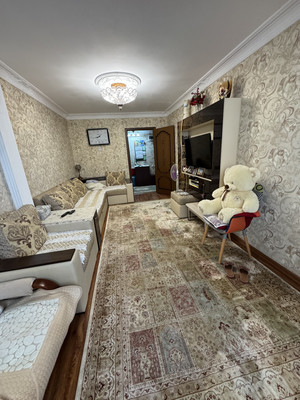 Продам двухкомнатную (2-комн.) квартиру, Лаптиева ул, 74, Махачкала г