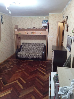 Продам двухкомнатную (2-комн.) квартиру, Октябрьская ул, 47, Колпино г