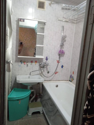 Продам двухкомнатную (2-комн.) квартиру, Октябрьская ул, 47, Колпино г