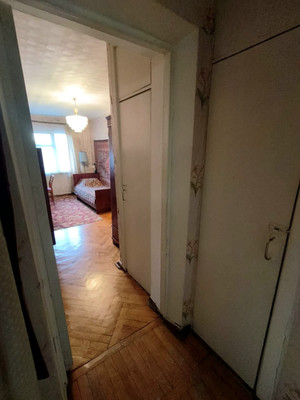 Продам трехкомнатную (3-комн.) квартиру, Пролетарская ул, 340, Майкоп г