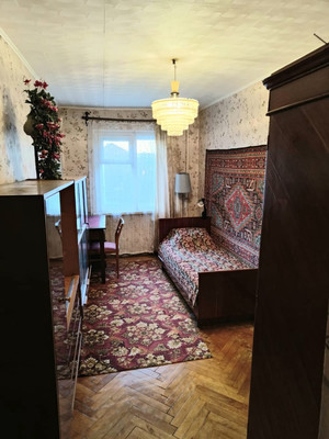 Продам трехкомнатную (3-комн.) квартиру, Пролетарская ул, 340, Майкоп г