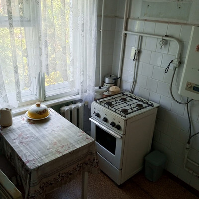 Продам трехкомнатную (3-комн.) квартиру, Пролетарская ул, 340, Майкоп г