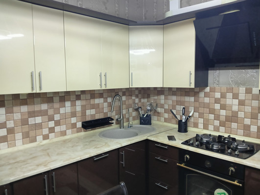 Продам трехкомнатную (3-комн.) квартиру, Водоотводный пер, 24, Ростов-на-Дону г