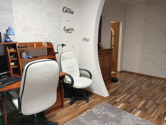 Продам трехкомнатную (3-комн.) квартиру, Водоотводный пер, 24, Ростов-на-Дону г