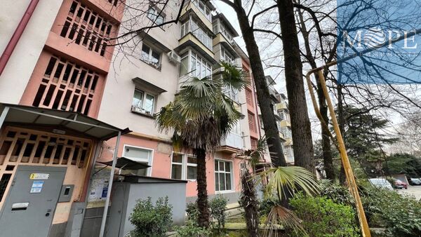 Продам двухкомнатную (2-комн.) квартиру, Цветной бульвар (Центральный р-н) ул, 34, Сочи г