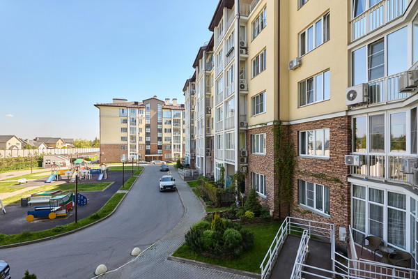 Продам двухкомнатную (2-комн.) квартиру, Лиственная ул, 3, Вешки п