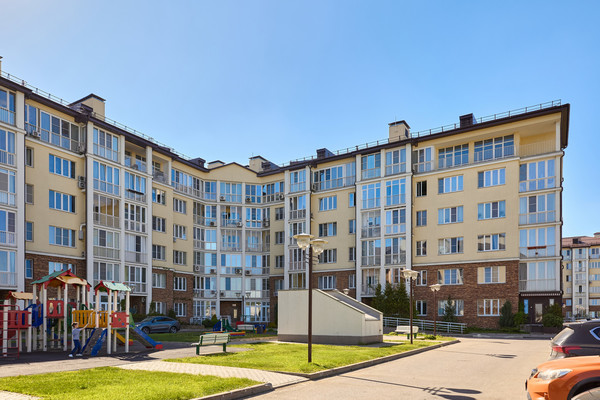 Продам трехкомнатную (3-комн.) квартиру, Лиственная ул, 3, Вешки п