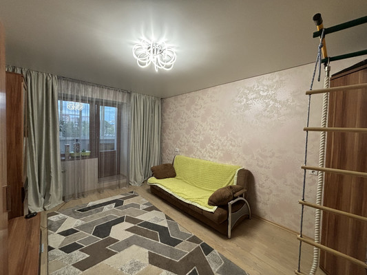 Продам трехкомнатную (3-комн.) квартиру, Ленина ул, 89, Сыктывкар г
