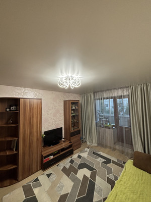 Продам трехкомнатную (3-комн.) квартиру, Ленина ул, 89, Сыктывкар г