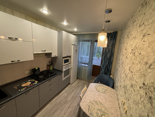 Продам трехкомнатную (3-комн.) квартиру, Ленина ул, 89, Сыктывкар г