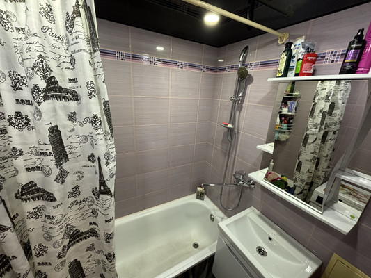 Продам трехкомнатную (3-комн.) квартиру, Ленина ул, 89, Сыктывкар г