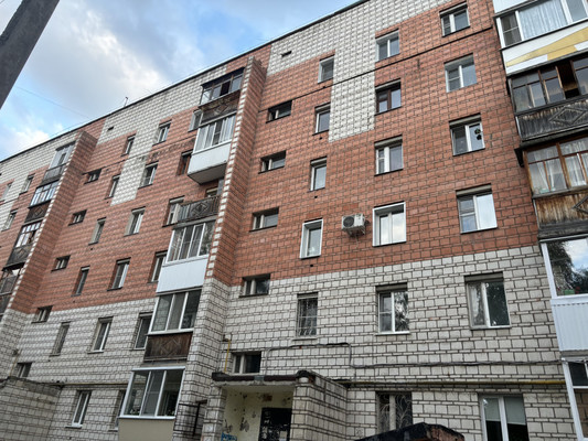 Продам трехкомнатную (3-комн.) квартиру, Ленина ул, 89, Сыктывкар г