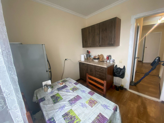 Продам трехкомнатную (3-комн.) квартиру, Мовсисяна ул, 21, Нальчик г