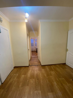 Продам трехкомнатную (3-комн.) квартиру, Мовсисяна ул, 21, Нальчик г