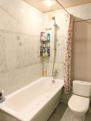 Продам трехкомнатную (3-комн.) квартиру, Карла Маркса пр-кт, 21А, Кингисепп г