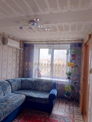 Продам трехкомнатную (3-комн.) квартиру, Карла Маркса пр-кт, 21А, Кингисепп г