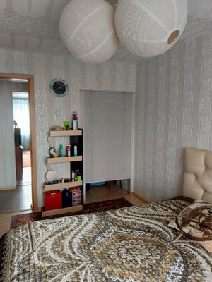 Продам трехкомнатную (3-комн.) квартиру, Карла Маркса пр-кт, 21А, Кингисепп г