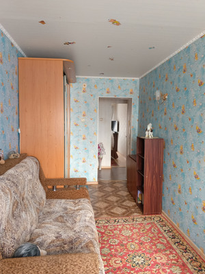 Продам трехкомнатную (3-комн.) квартиру, Карла Маркса пр-кт, 21А, Кингисепп г