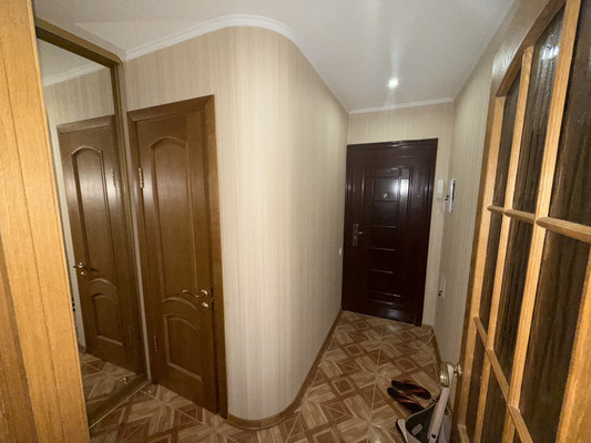 Продам двухкомнатную (2-комн.) квартиру, Гагарина ул, 28, Симферополь г