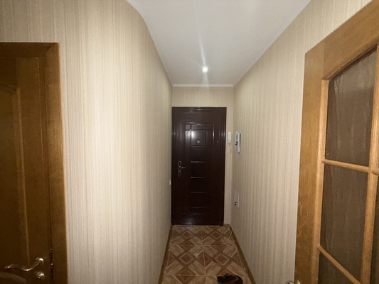 Продам двухкомнатную (2-комн.) квартиру, Гагарина ул, 28, Симферополь г