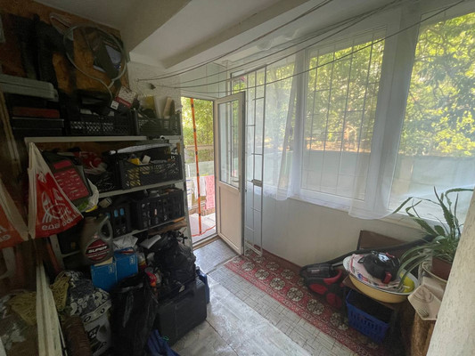 Продам трехкомнатную (3-комн.) квартиру, Залесская ул, 81, Симферополь г