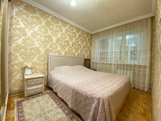 Продам трехкомнатную (3-комн.) квартиру, Ватутина ул, 20, Нальчик г