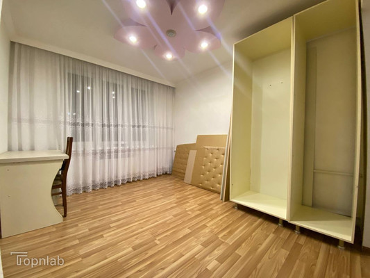 Продам трехкомнатную (3-комн.) квартиру, Ватутина ул, 20, Нальчик г