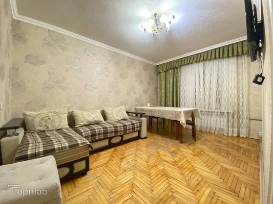 Продам трехкомнатную (3-комн.) квартиру, Ватутина ул, 20, Нальчик г