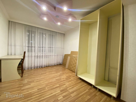 Продам трехкомнатную (3-комн.) квартиру, Ватутина ул, 20, Нальчик г
