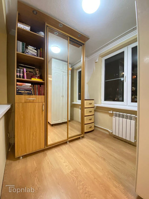 Продам трехкомнатную (3-комн.) квартиру, Ватутина ул, 20, Нальчик г